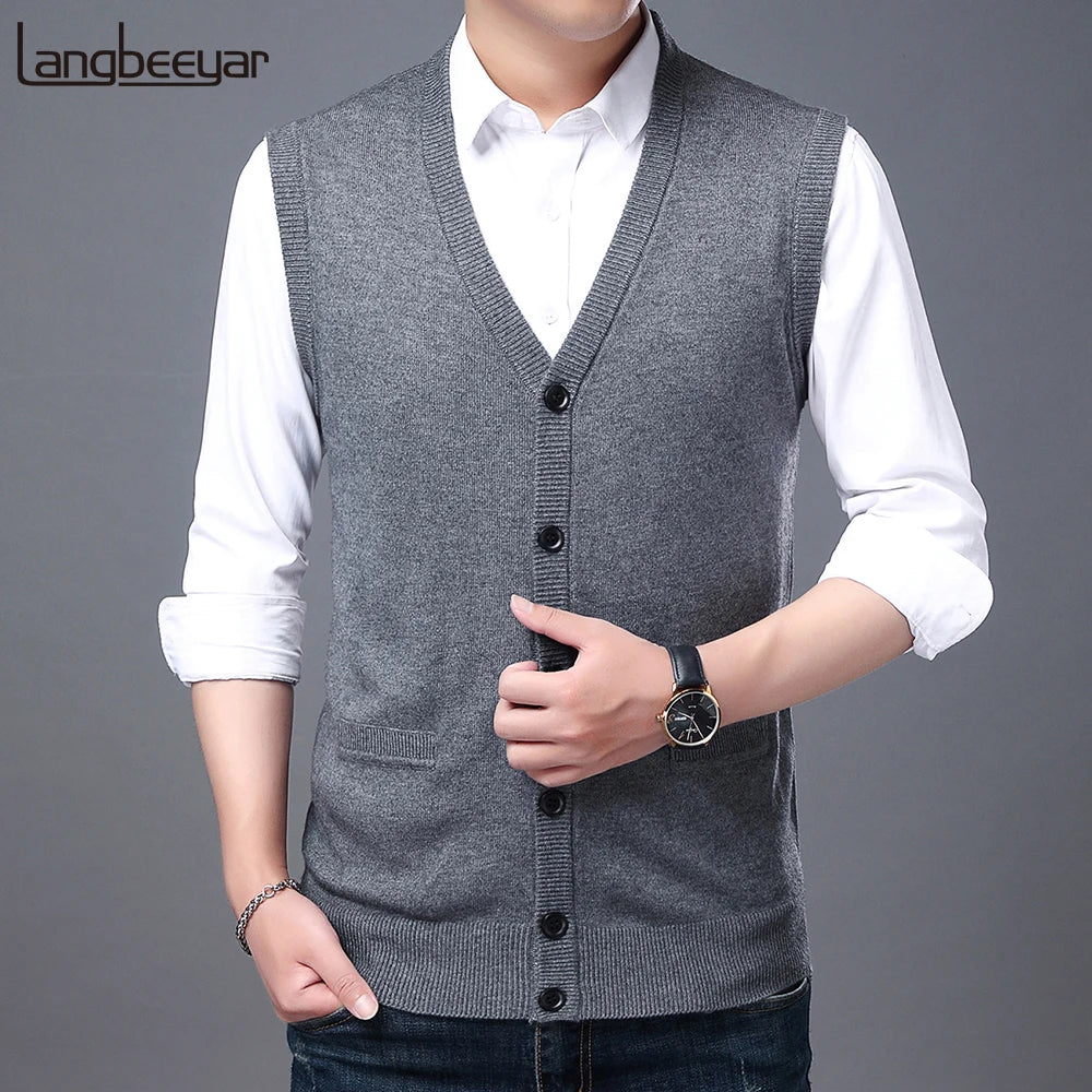 2025 High Quality New Autum Winter Fashion Brand V Neck Knit Korean Vest Christmas Sweater Men Woolen Casual Mens Clothes