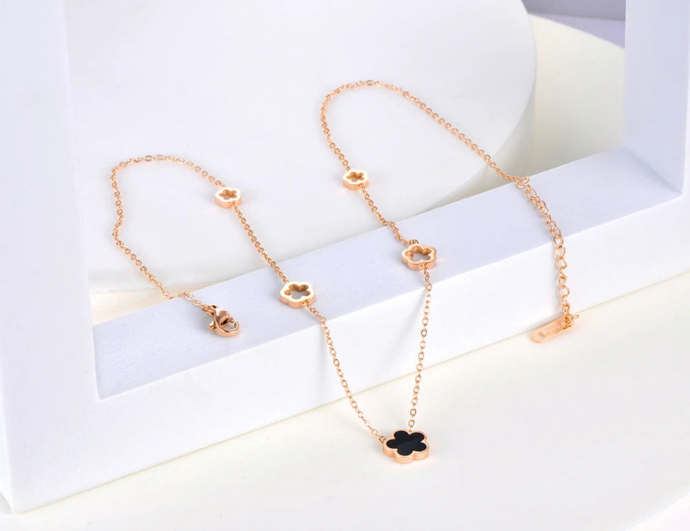 Lokaer Trendy Stainless Steel White Black Green Shell Flower Charm Bracelets For Women Girl Chain & Link Bracelet Jewelry B19056