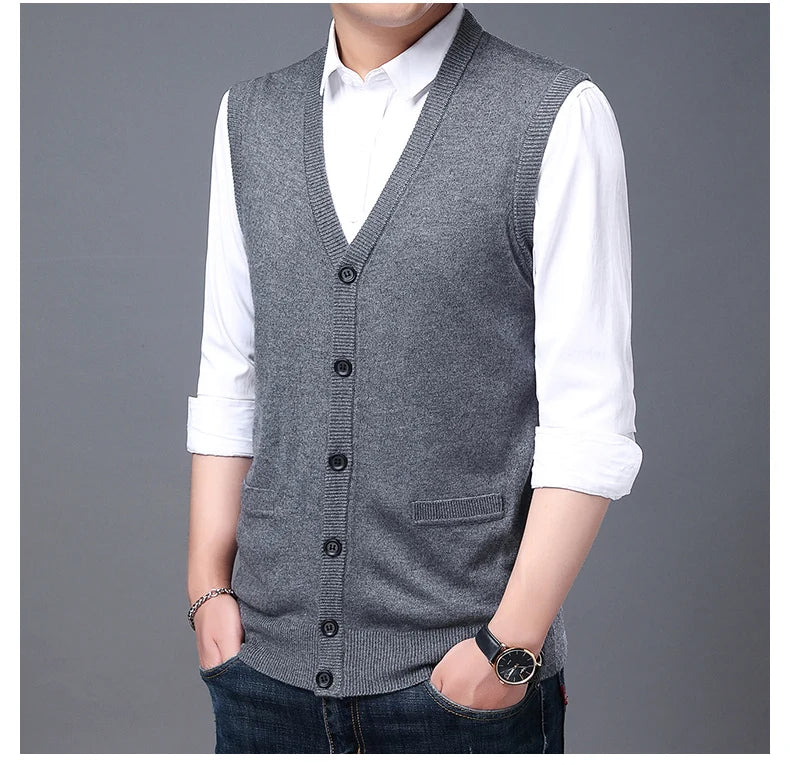 2025 High Quality New Autum Winter Fashion Brand V Neck Knit Korean Vest Christmas Sweater Men Woolen Casual Mens Clothes