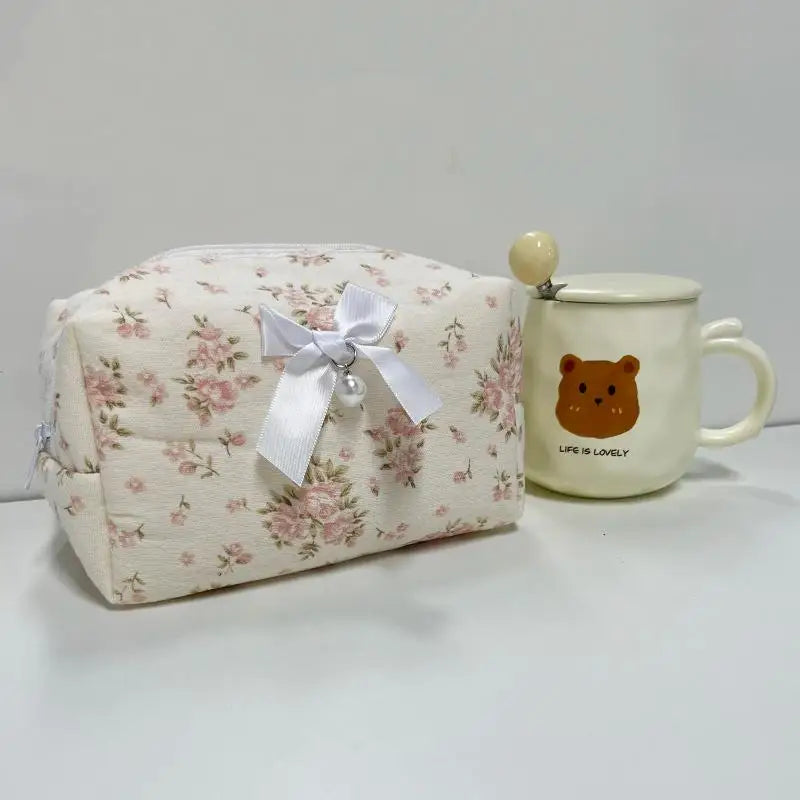 1Pcs Large Capacity Makeup Organizer Women Lace Bow Cosmetic Bag Travel Toiletry Bag Storage Bag Zipper Ruffles Pencil Case