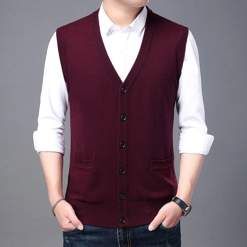 2025 High Quality New Autum Winter Fashion Brand V Neck Knit Korean Vest Christmas Sweater Men Woolen Casual Mens Clothes