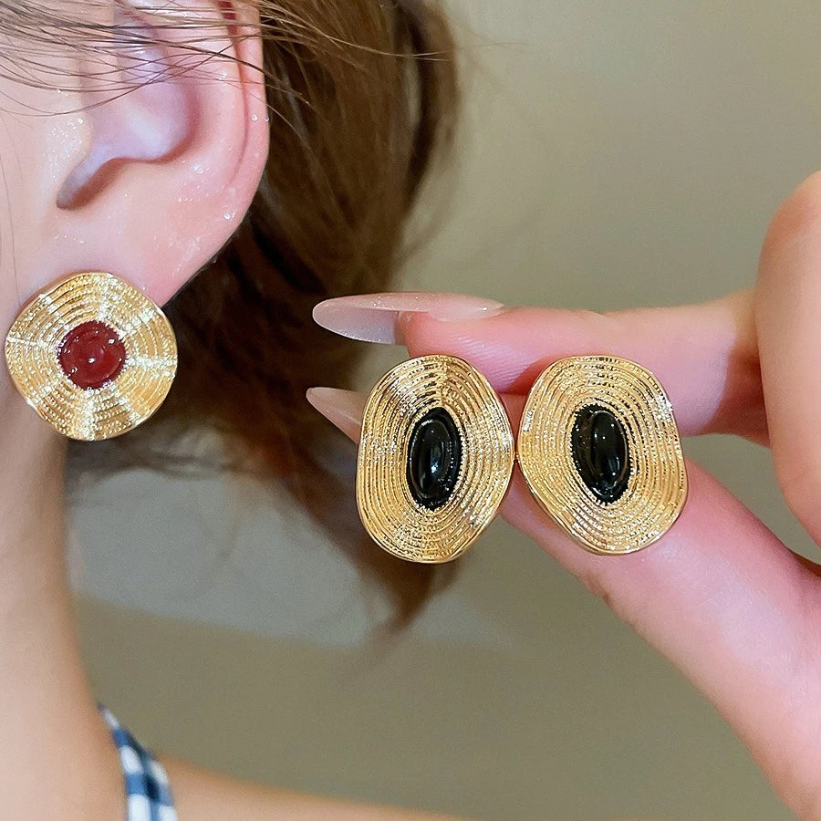 Retro Temperament Geometric Liquid Metal Thread Circular Black Imitation Gemstone Stud Earrings for Women Korea Designer Jewelry